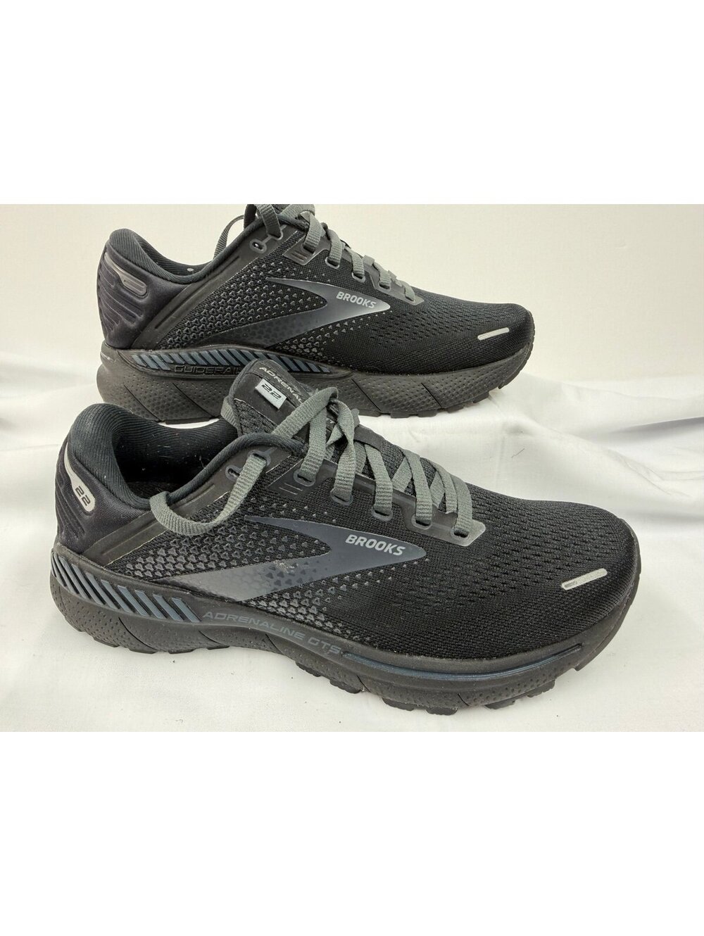 Brooks women’s Adrenaline GTS 22 Running Shoes Black/marathon Ebony Size 9